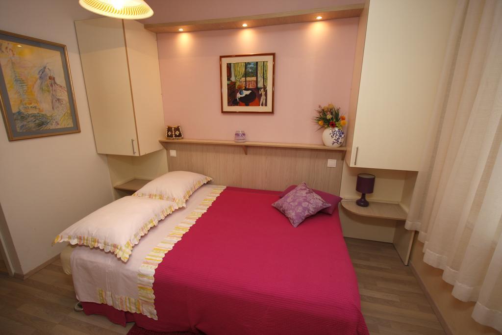 Apartments Delfin Tučepi Kamer foto