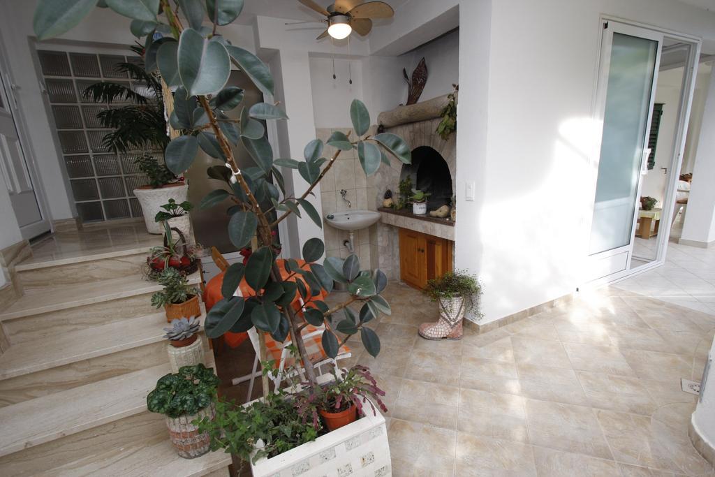 Apartments Delfin Tučepi Kamer foto