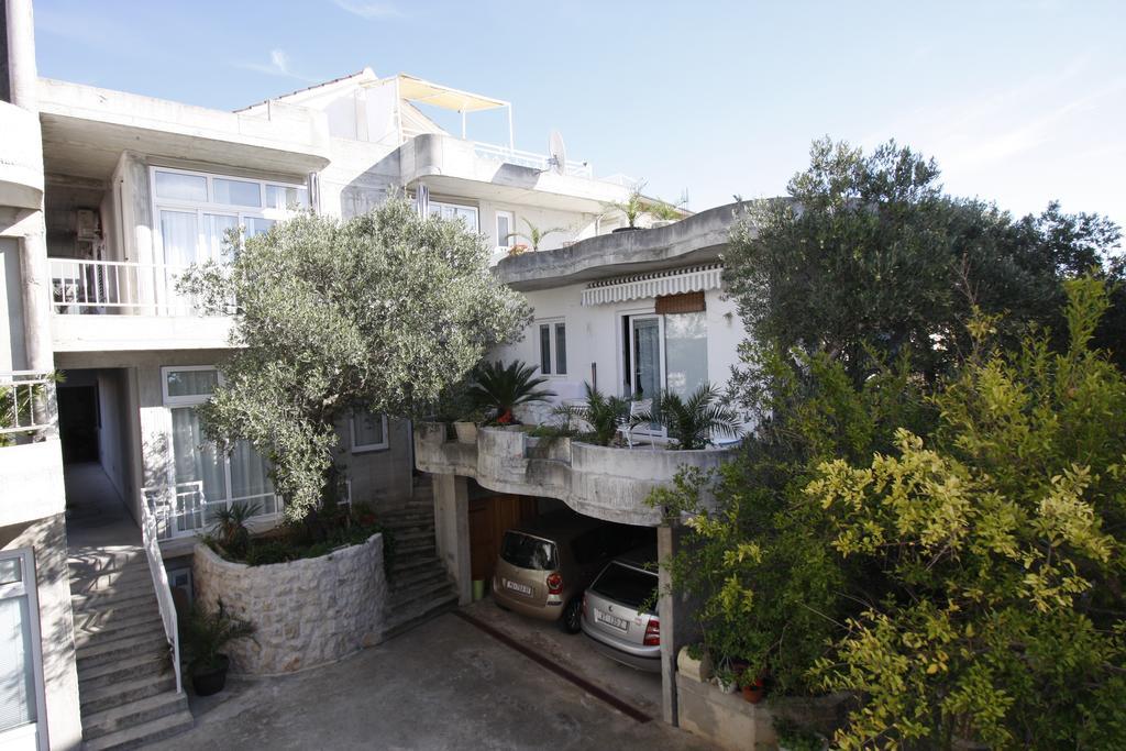 Apartments Delfin Tučepi Buitenkant foto